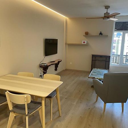 Apartamentos Gyc Vistas A Santo Domingo Леон Экстерьер фото