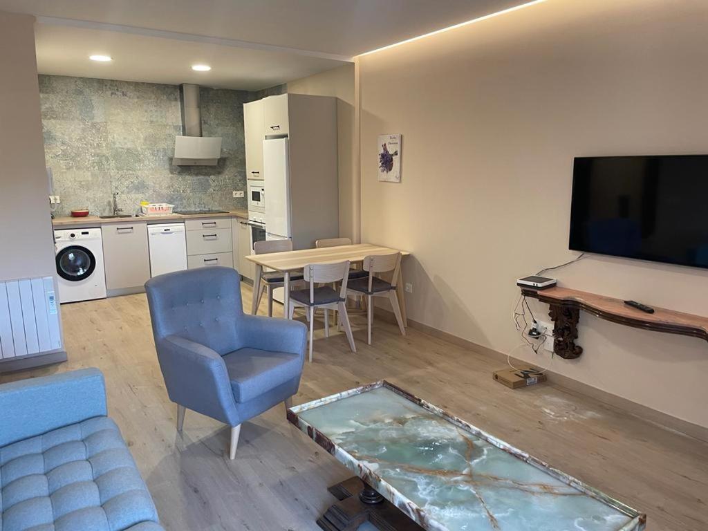 Apartamentos Gyc Vistas A Santo Domingo Леон Экстерьер фото