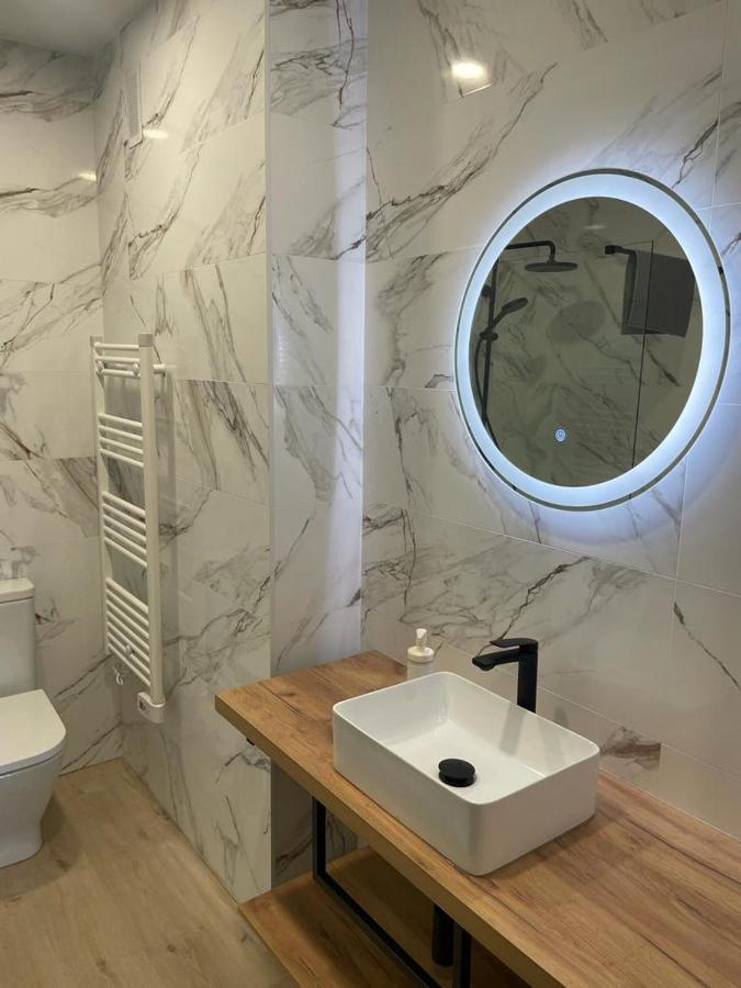 Apartamentos Gyc Vistas A Santo Domingo Леон Экстерьер фото